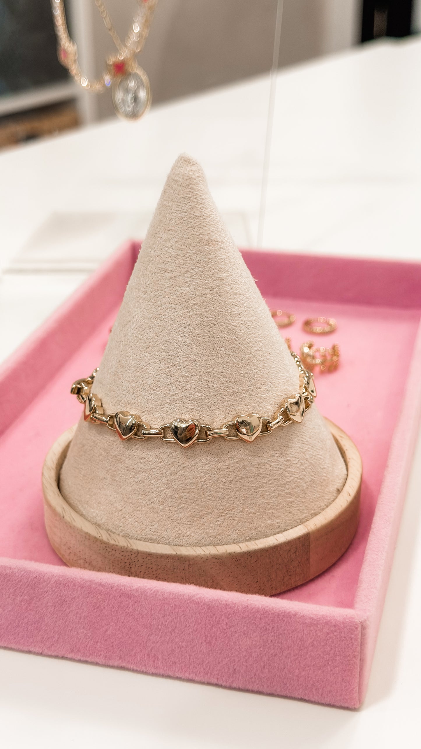 GOLDEN HEART BRACELET
