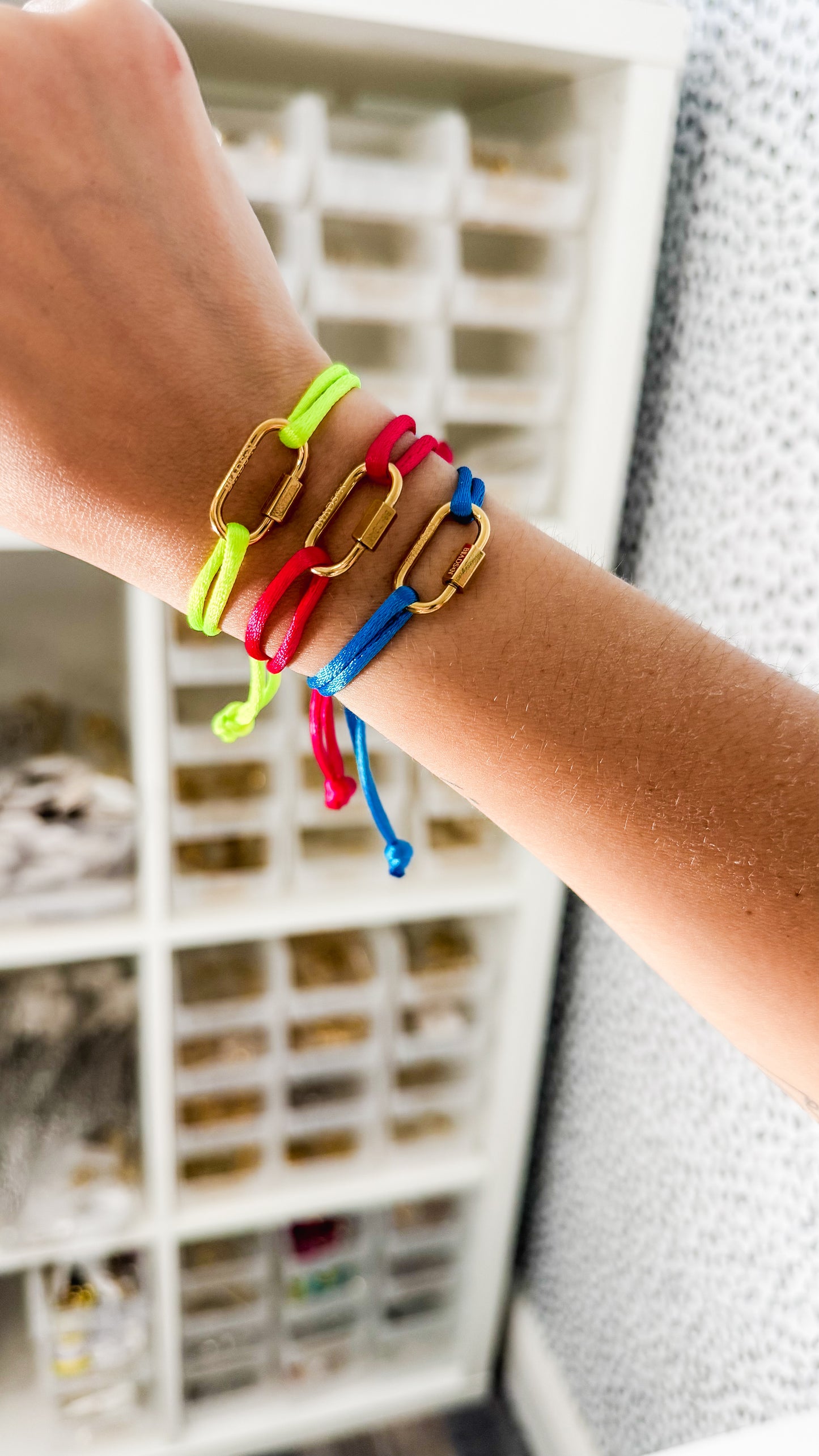 CARABINER BRACELET
