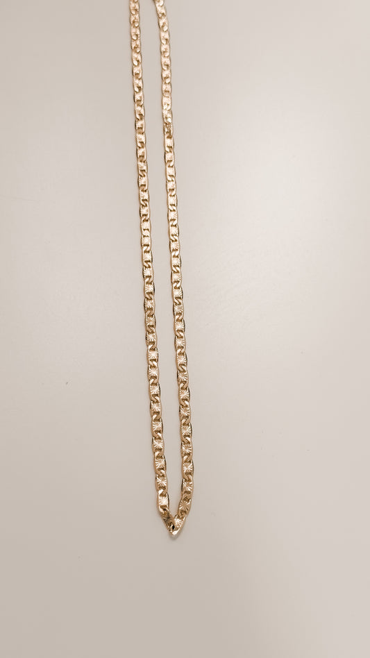 CADENA DE MUJER