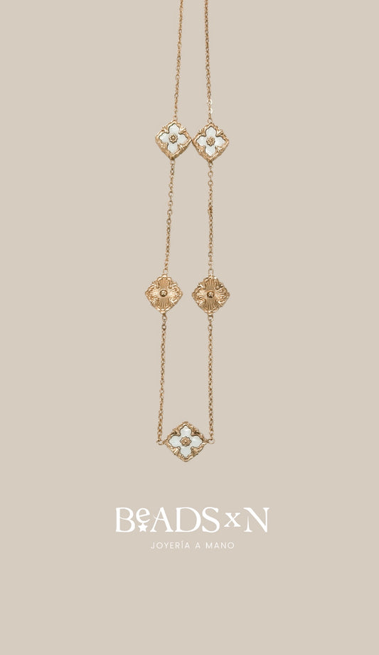 WHITE CLOVER NECKLACE