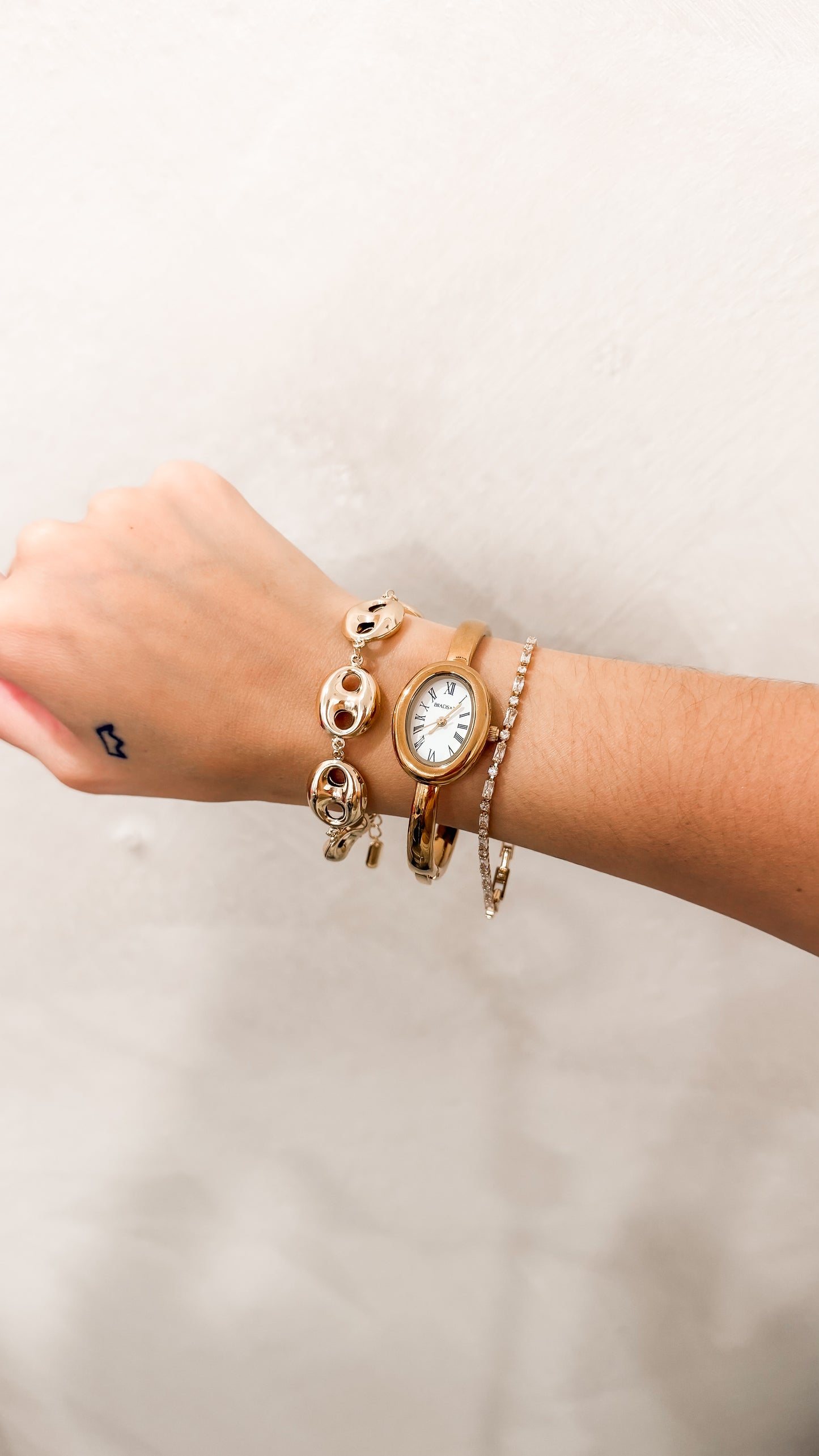 VINTAGE WATCH