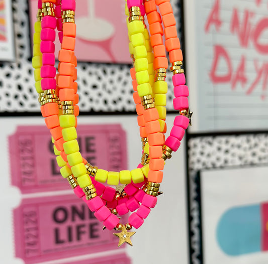 COLORFUL NECKLACE SIG.